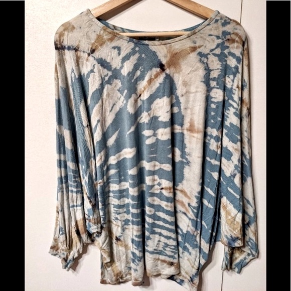 **NWOT** Earthbound Trading Co. | Tie-dye Dolman Sleeve Top - Picture 1 of 4